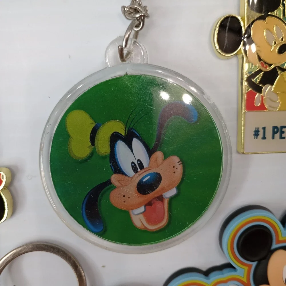 Disney Keychain Lot 6 Mickey,‎ Minnie, Goofy, Jerry Leigh, World  Lucite & Metal